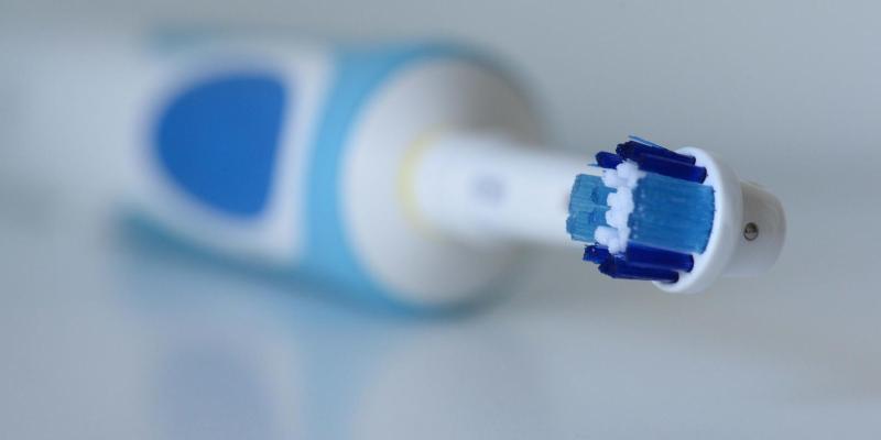 Seniorko, myj zęby - przegonisz raka